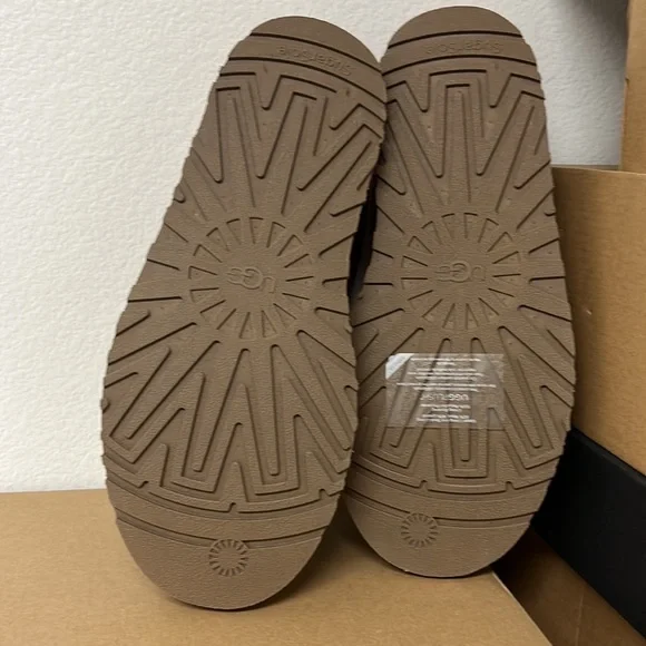 UGG TAZZ - Picture 4 of 4